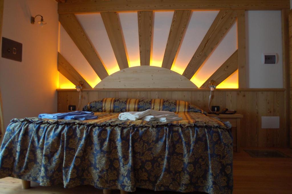 Residenza La Corte Dei Toldi Terzolas Camera foto